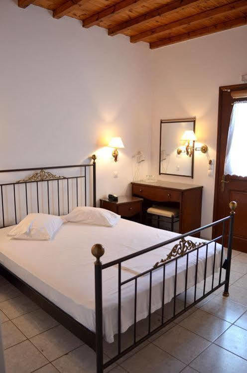 Nisiotiko House In Tinos Near The Beach Agios Ioannis  Buitenkant foto